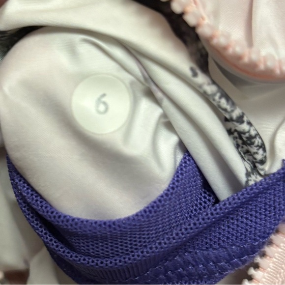 Lululemon packable jacket - Picture 2 of 2